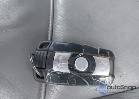 2006 BMW 325Xi z USA, uszkodzony, nr VIN WBAVD13566KV13299